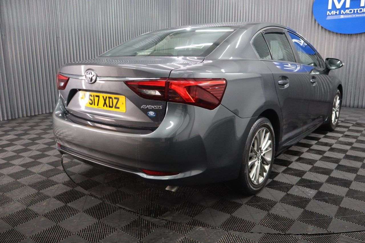 2017 TOYOTA AVENSIS 2017 TOYOTA AVENSIS
