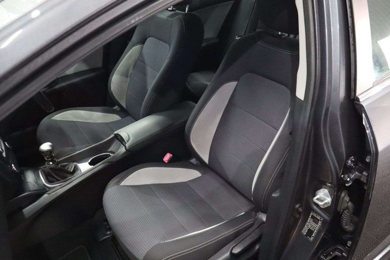 2017 TOYOTA AVENSIS 2017 TOYOTA AVENSIS