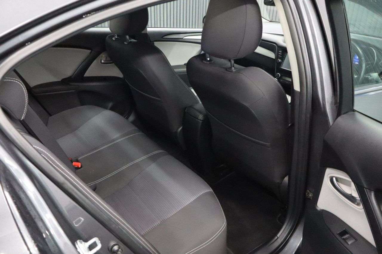 2017 TOYOTA AVENSIS 2017 TOYOTA AVENSIS