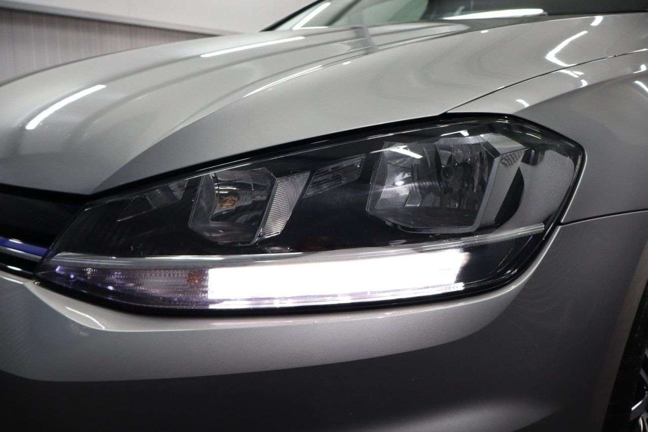 2018 VOLKSWAGEN GOLF 2018 VOLKSWAGEN GOLF