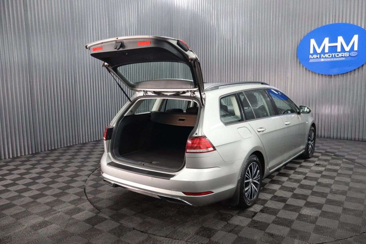 2018 VOLKSWAGEN GOLF 2018 VOLKSWAGEN GOLF