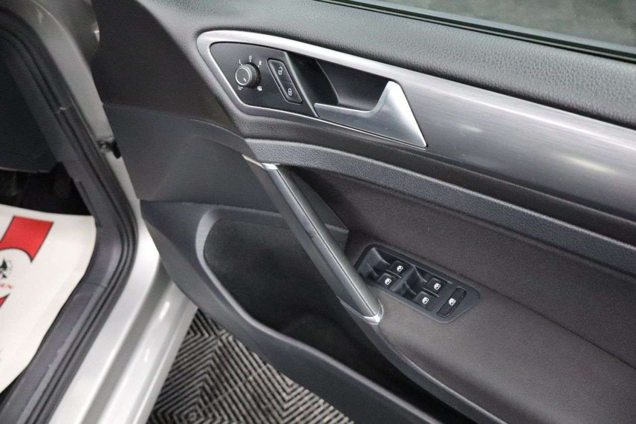 2018 VOLKSWAGEN GOLF 2018 VOLKSWAGEN GOLF