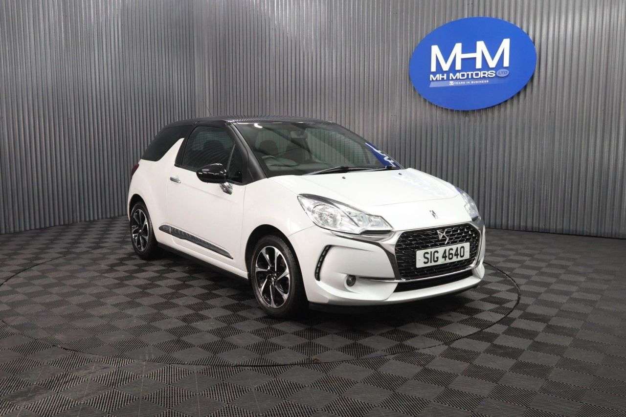 A 2017 DS AUTOMOBILES DS 3 1.6 BlueHDi Elegance Hatchback 3dr Diesel Manual Euro 6 (s/s) (100 ps) ONLY A 2017 DS AUTOMOBILES DS 3 1.6 BlueHDi Elegance Hatchback 3dr Diesel Manual Euro 6 (s/s) (100 ps) ONLY