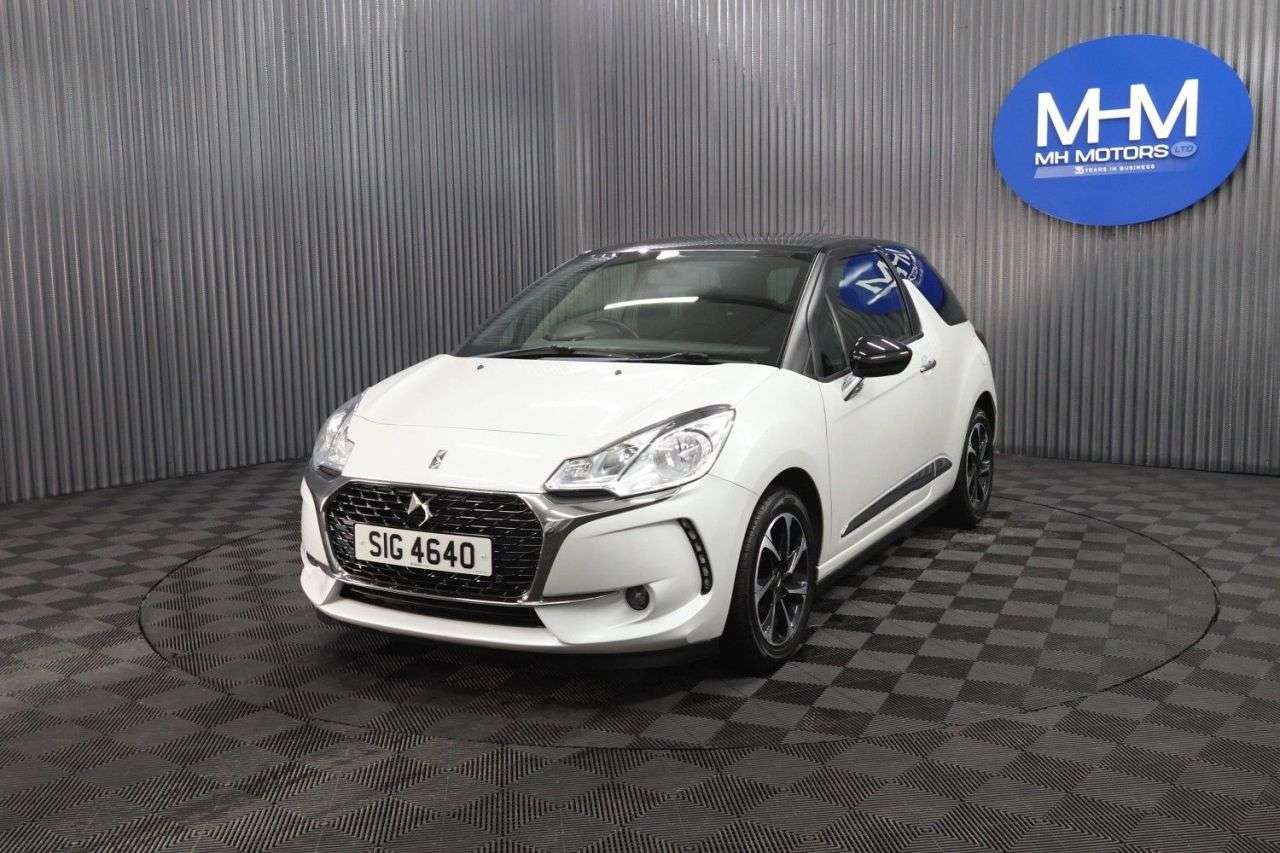 A 2017 DS AUTOMOBILES DS 3 1.6 BlueHDi Elegance Hatchback 3dr Diesel Manual Euro 6 (s/s) (100 ps) ONLY A 2017 DS AUTOMOBILES DS 3 1.6 BlueHDi Elegance Hatchback 3dr Diesel Manual Euro 6 (s/s) (100 ps) ONLY