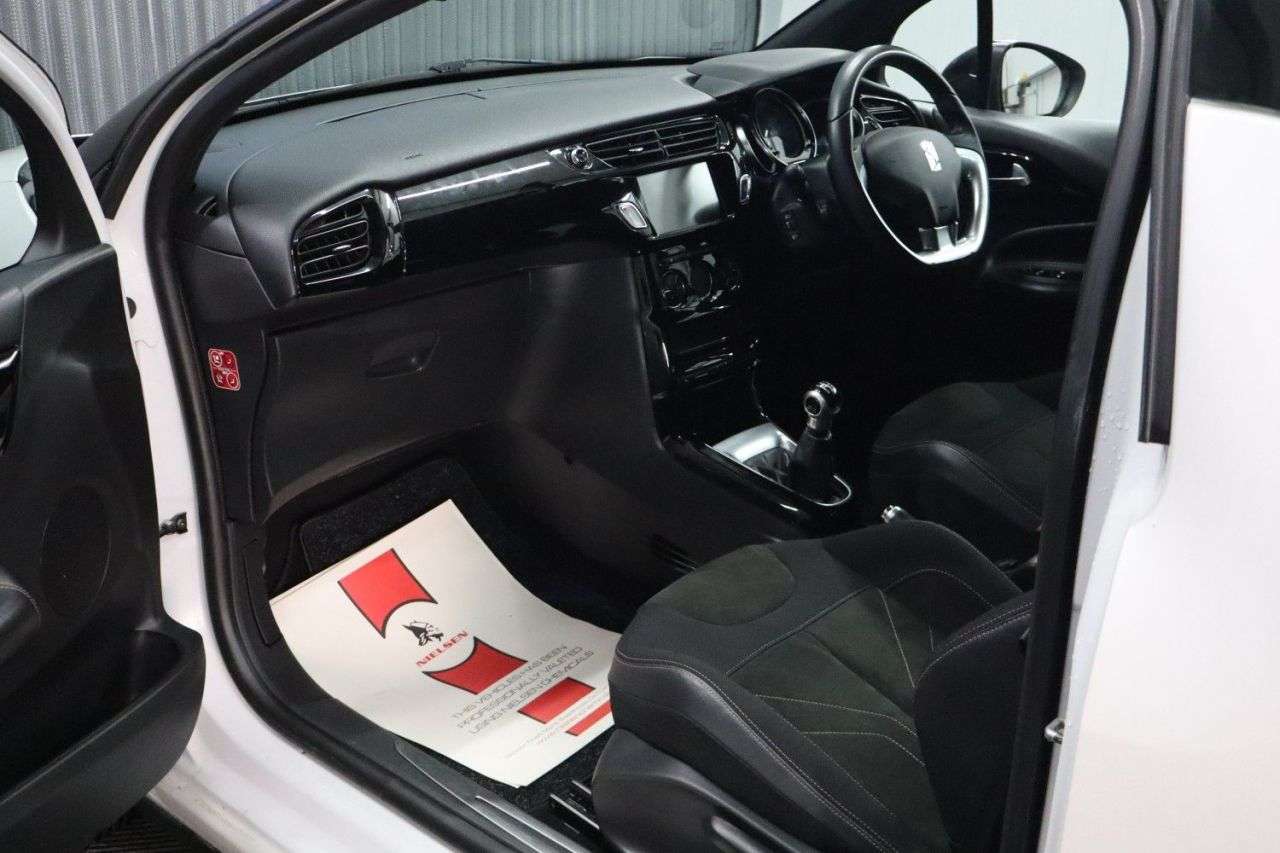 2017 DS AUTOMOBILES DS 3 2017 DS AUTOMOBILES DS 3