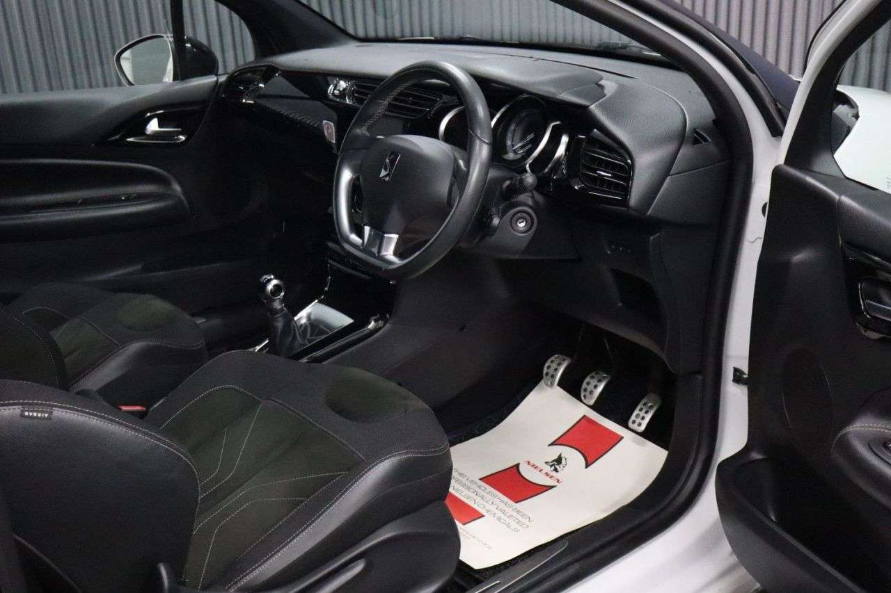 2017 DS AUTOMOBILES DS 3 2017 DS AUTOMOBILES DS 3