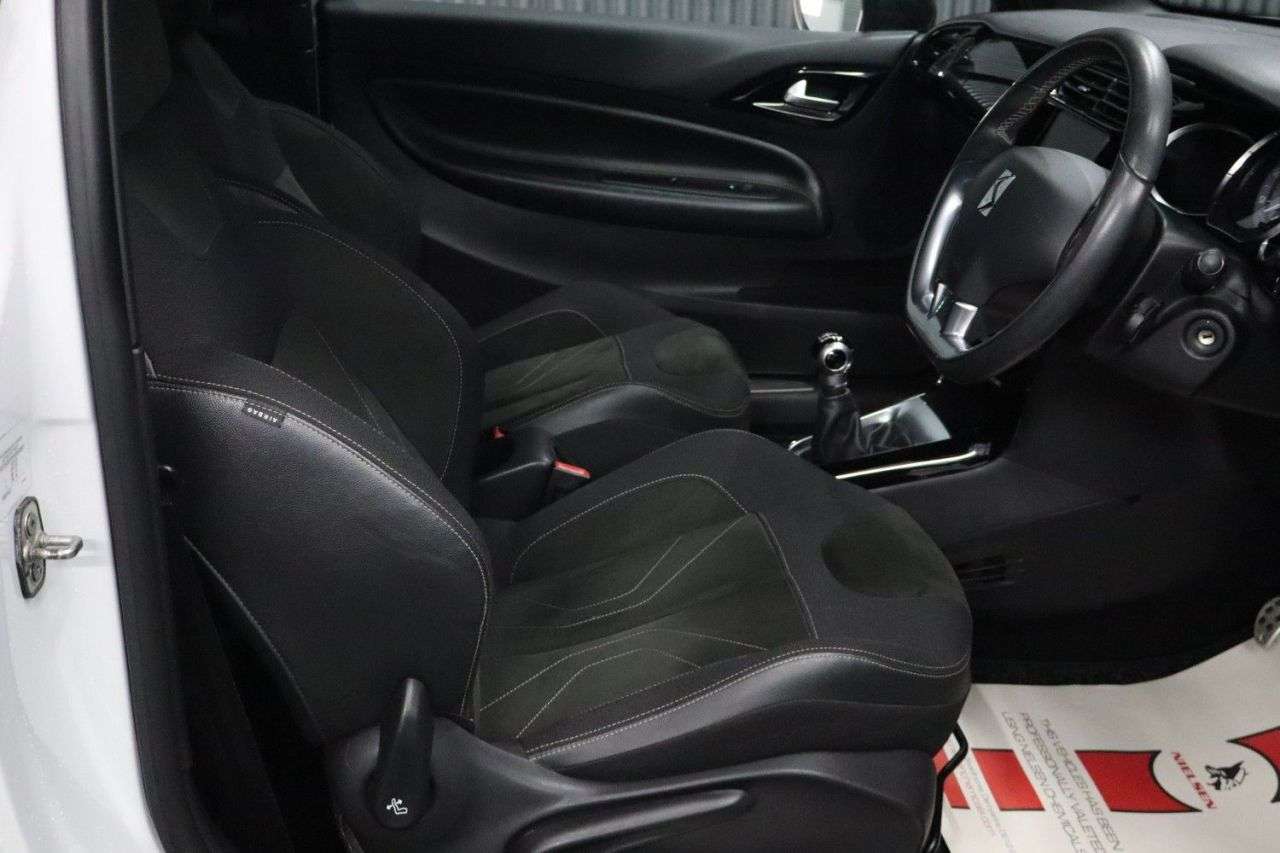 2017 DS AUTOMOBILES DS 3 2017 DS AUTOMOBILES DS 3