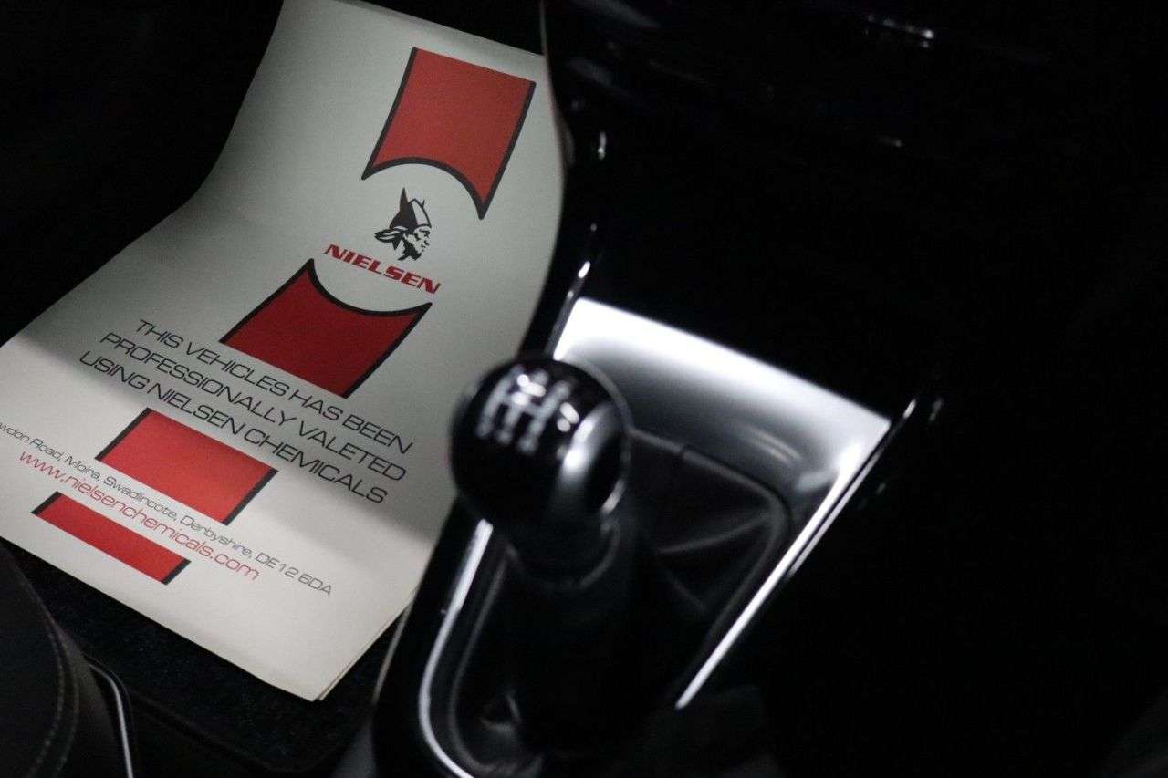 2017 DS AUTOMOBILES DS 3 2017 DS AUTOMOBILES DS 3