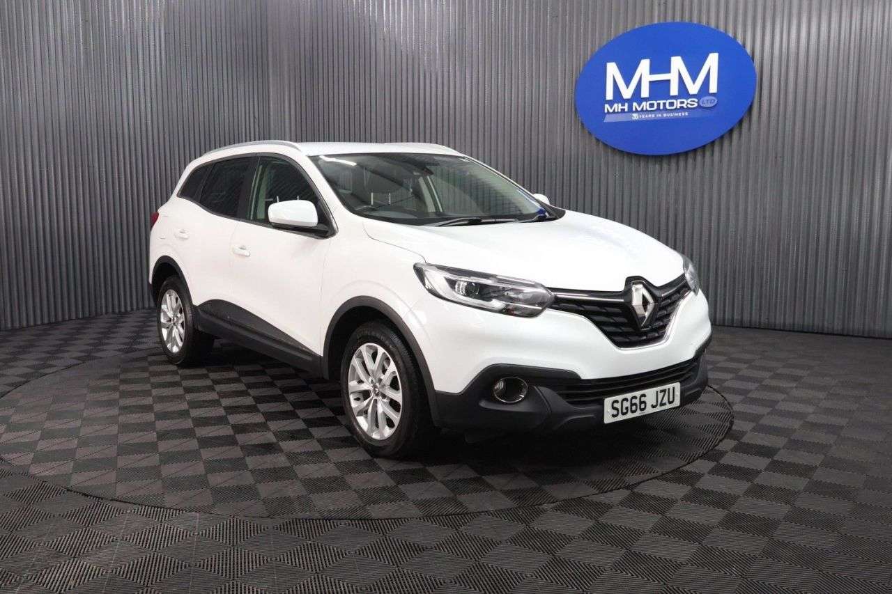 A 2016 RENAULT KADJAR 1.5 dCi Dynamique Nav SUV 5dr Diesel Manual Euro 6 (s/s) (110 ps) LOW ROAD A 2016 RENAULT KADJAR 1.5 dCi Dynamique Nav SUV 5dr Diesel Manual Euro 6 (s/s) (110 ps) LOW ROAD