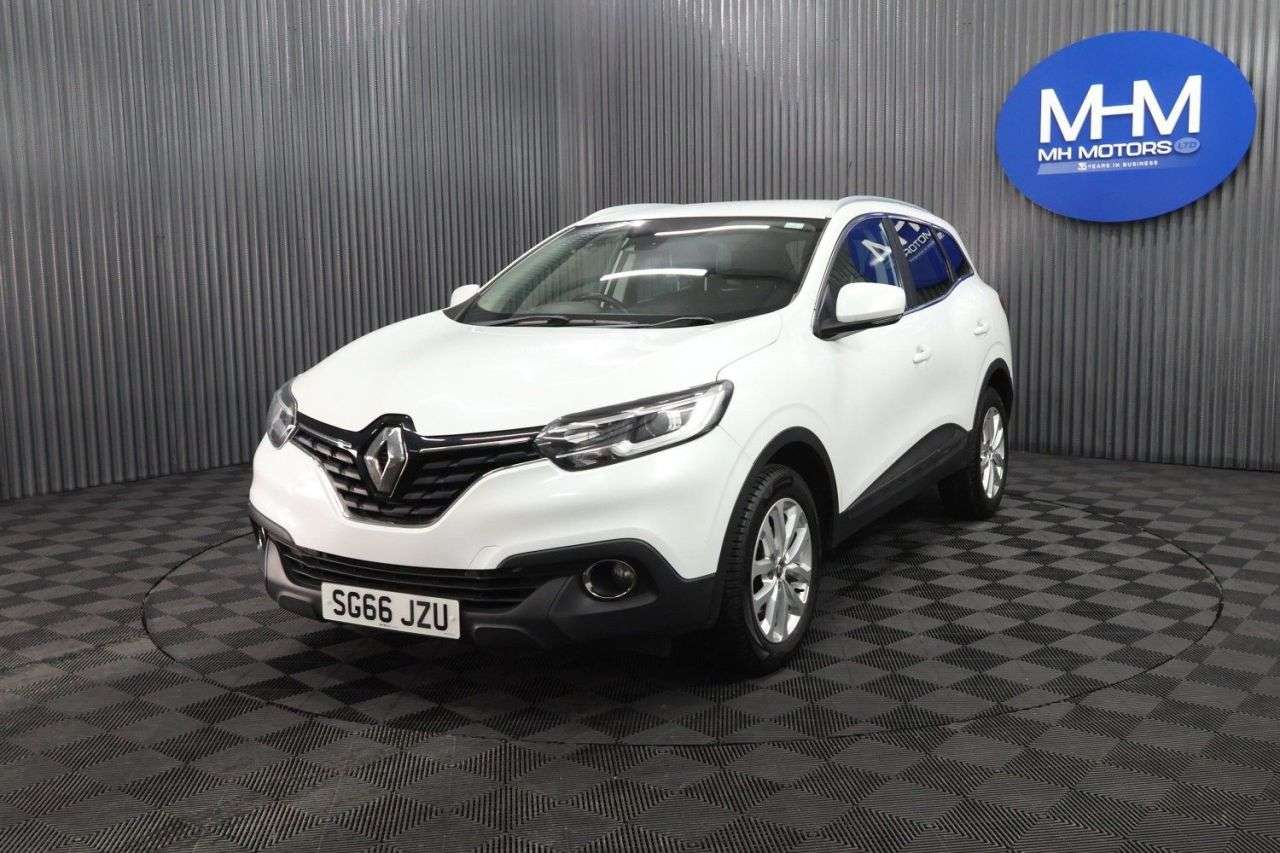 A 2016 RENAULT KADJAR 1.5 dCi Dynamique Nav SUV 5dr Diesel Manual Euro 6 (s/s) (110 ps) LOW ROAD A 2016 RENAULT KADJAR 1.5 dCi Dynamique Nav SUV 5dr Diesel Manual Euro 6 (s/s) (110 ps) LOW ROAD