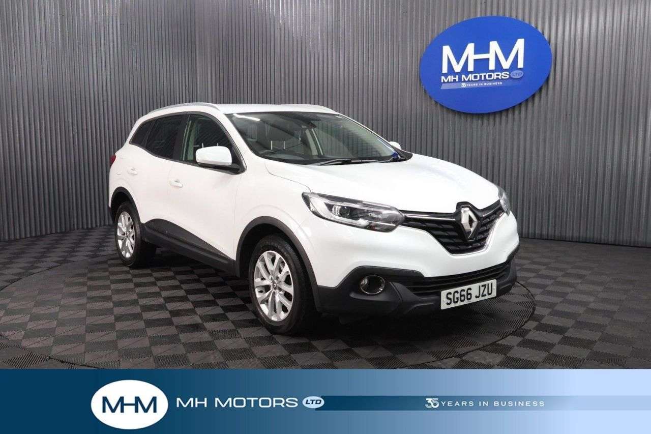 A 2016 RENAULT KADJAR 1.5 dCi Dynamique Nav SUV 5dr Diesel Manual Euro 6 (s/s) (110 ps) LOW ROAD A 2016 RENAULT KADJAR 1.5 dCi Dynamique Nav SUV 5dr Diesel Manual Euro 6 (s/s) (110 ps) LOW ROAD