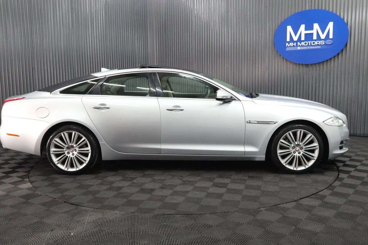 2015 JAGUAR XJ 2015 JAGUAR XJ
