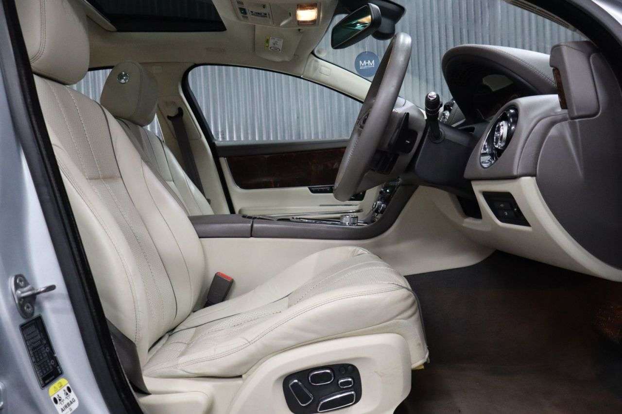 2015 JAGUAR XJ 2015 JAGUAR XJ