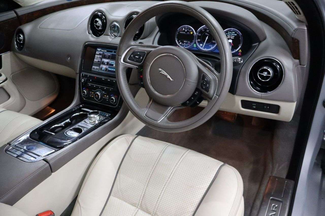 2015 JAGUAR XJ 2015 JAGUAR XJ