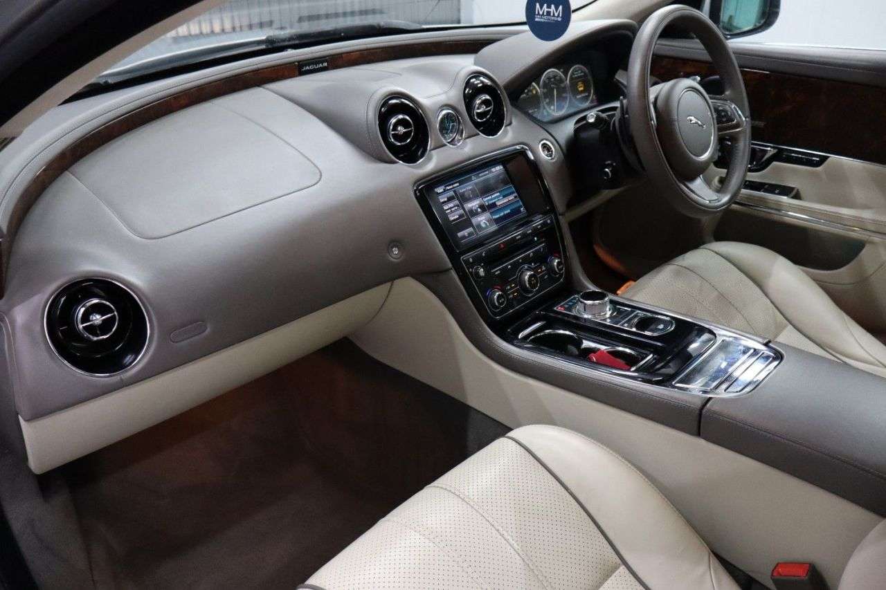 2015 JAGUAR XJ 2015 JAGUAR XJ
