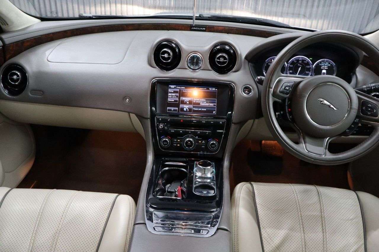 2015 JAGUAR XJ 2015 JAGUAR XJ