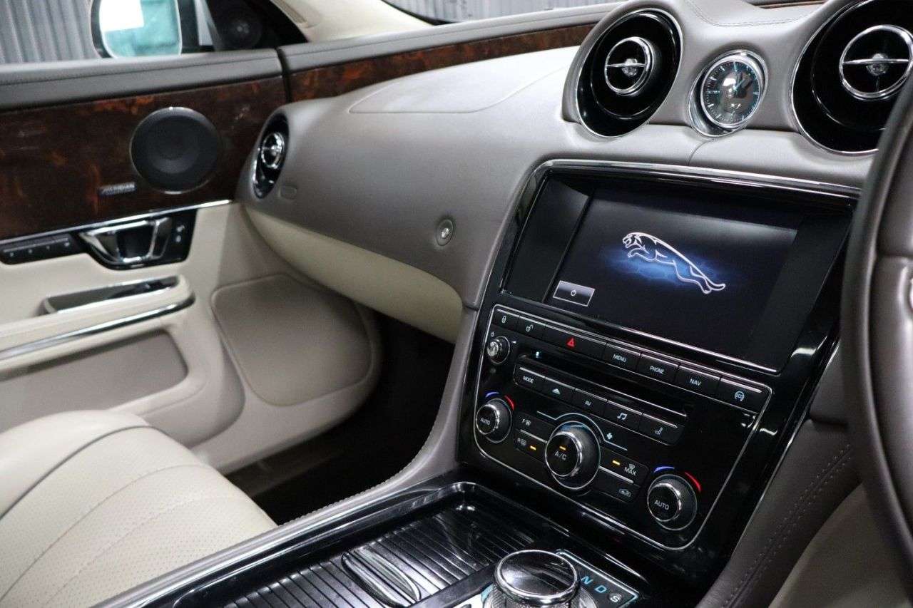 2015 JAGUAR XJ 2015 JAGUAR XJ