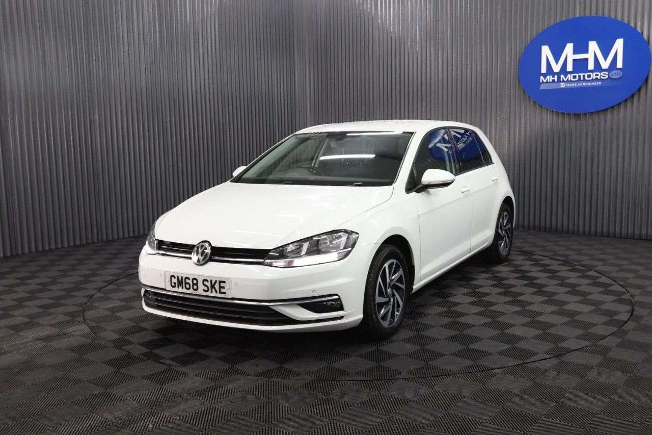A 2019 VOLKSWAGEN GOLF 1.6 TDI Match Hatchback 5dr Diesel Manual Euro 6 (s/s) (115 ps) LONG MOT / A 2019 VOLKSWAGEN GOLF 1.6 TDI Match Hatchback 5dr Diesel Manual Euro 6 (s/s) (115 ps) LONG MOT /