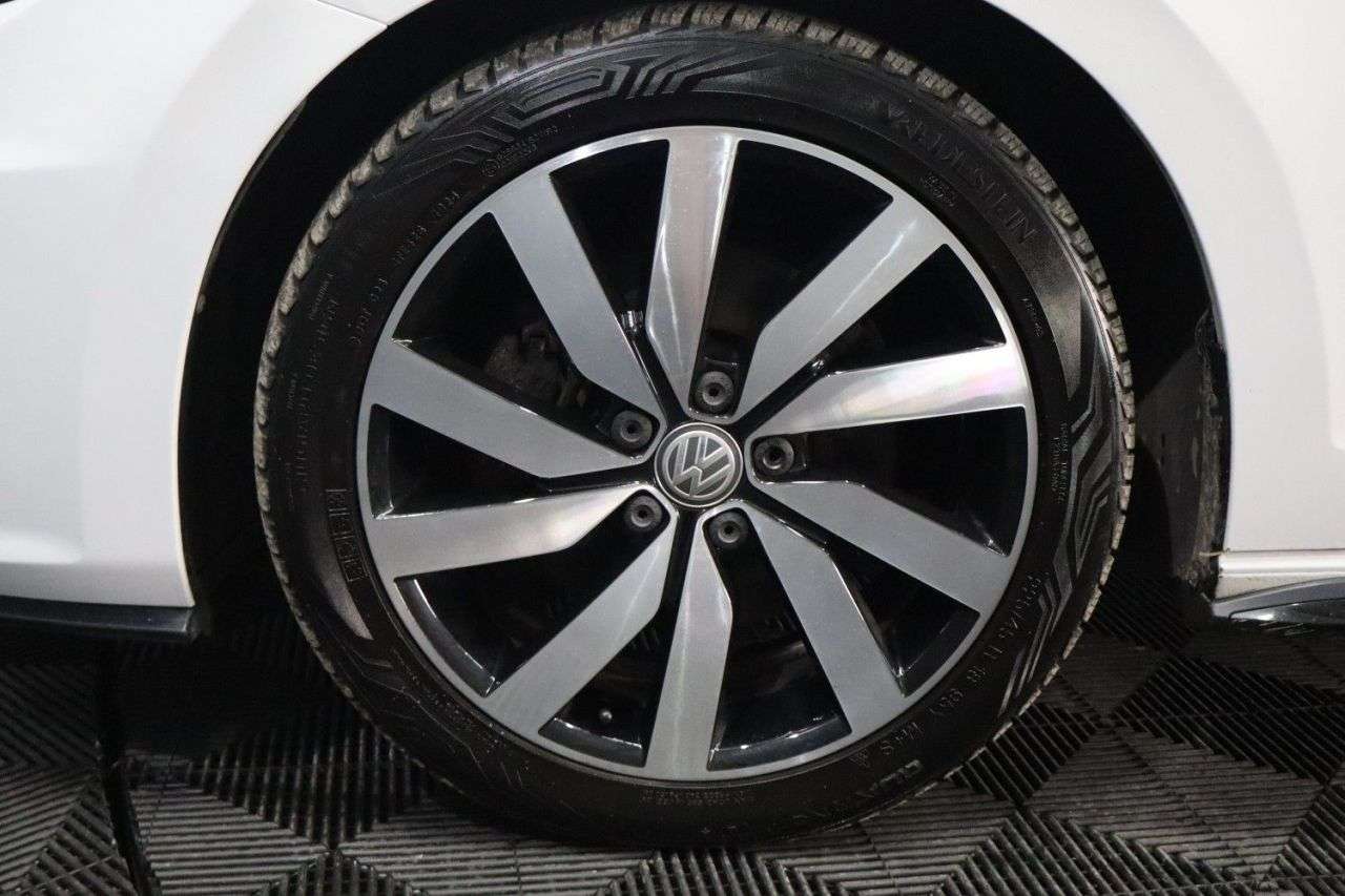 2017 VOLKSWAGEN TOURAN 2017 VOLKSWAGEN TOURAN