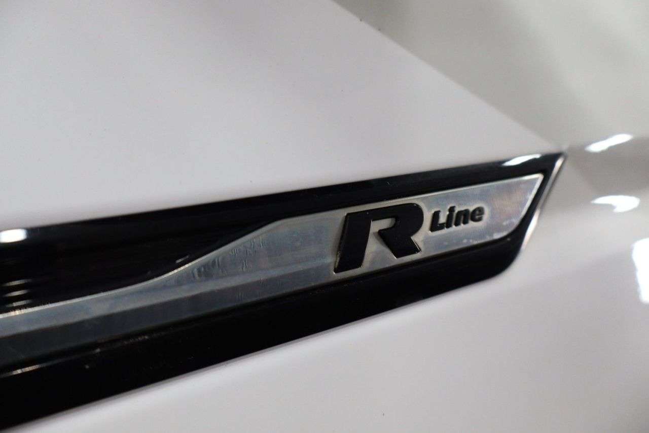 2017 VOLKSWAGEN TOURAN 2017 VOLKSWAGEN TOURAN