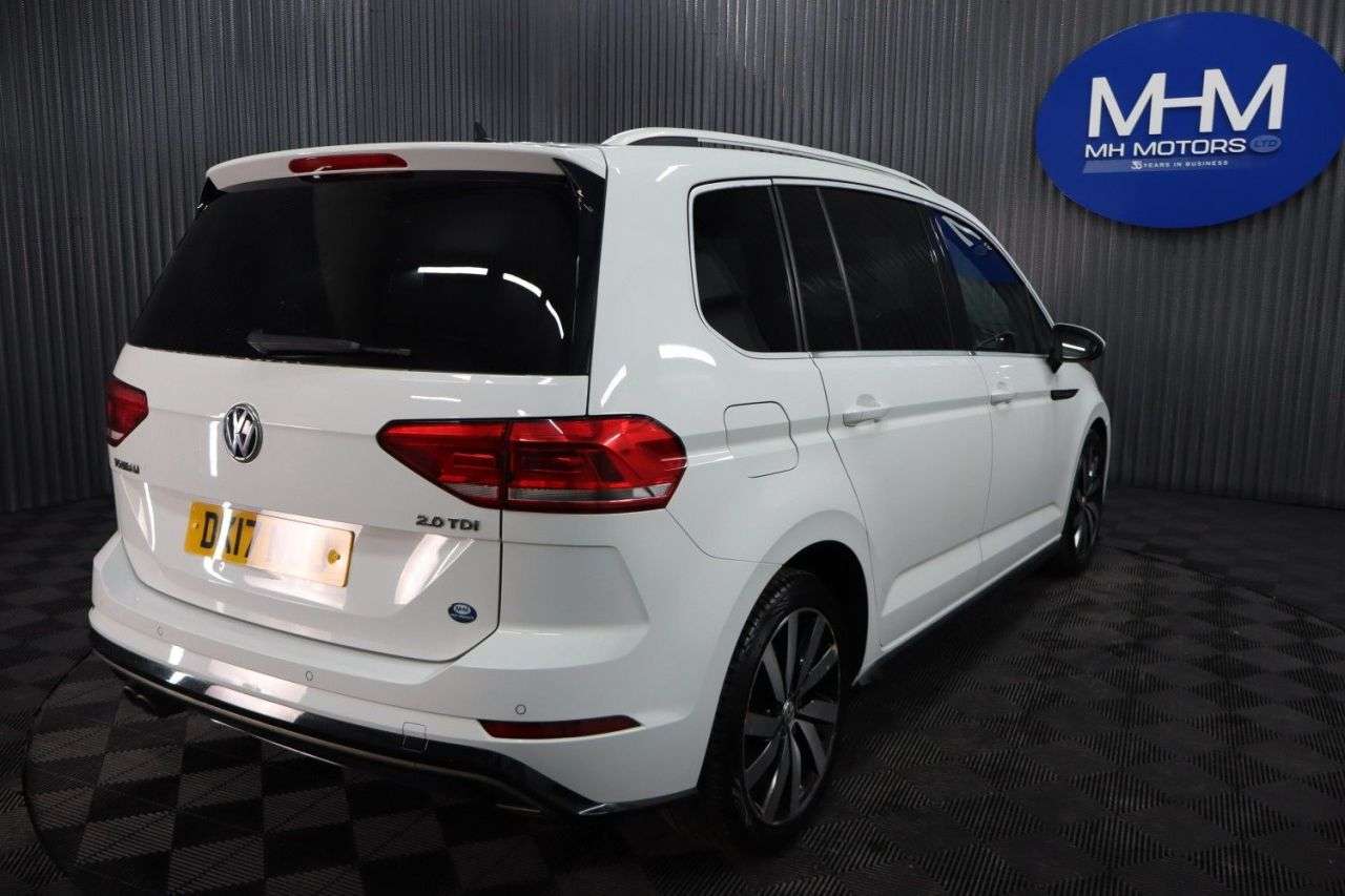 2017 VOLKSWAGEN TOURAN 2017 VOLKSWAGEN TOURAN