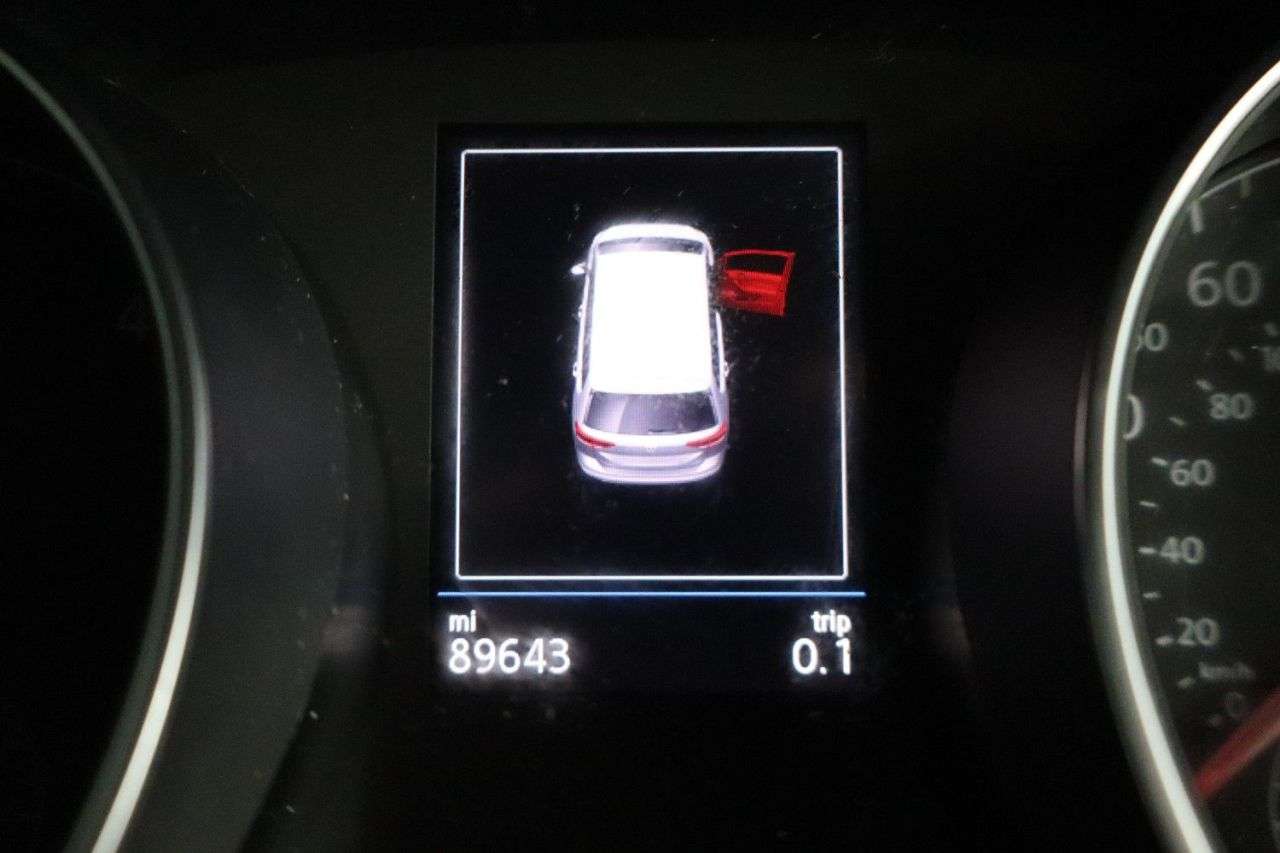 2017 VOLKSWAGEN TOURAN 2017 VOLKSWAGEN TOURAN