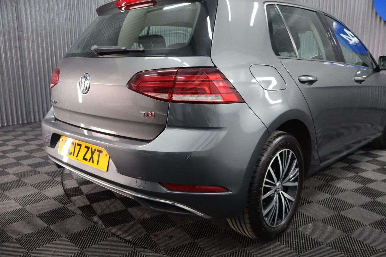 2017 VOLKSWAGEN GOLF 2017 VOLKSWAGEN GOLF