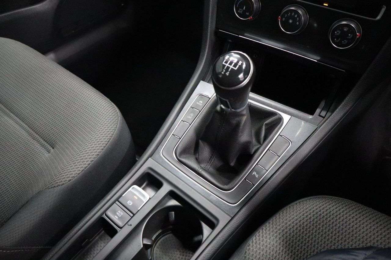 2017 VOLKSWAGEN GOLF 2017 VOLKSWAGEN GOLF