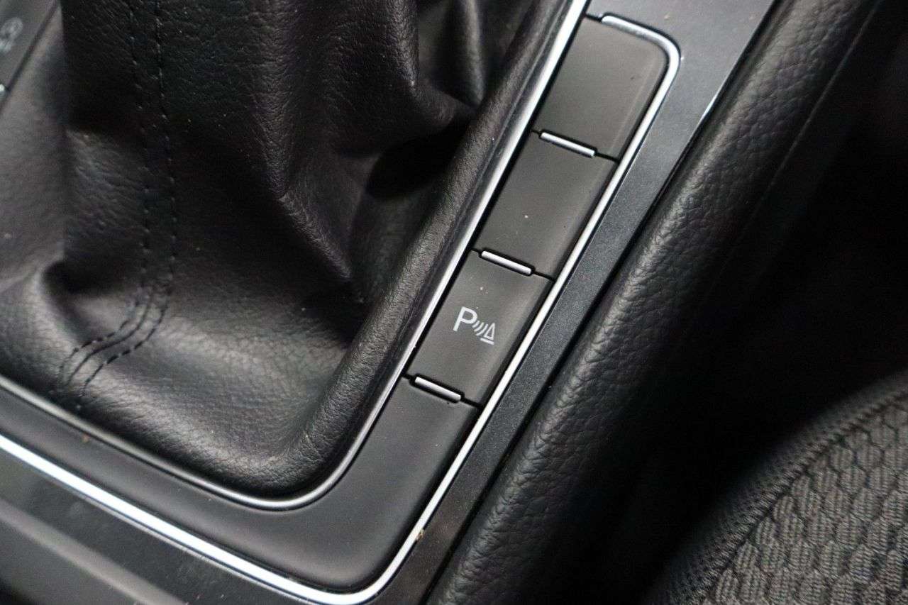 2017 VOLKSWAGEN GOLF 2017 VOLKSWAGEN GOLF