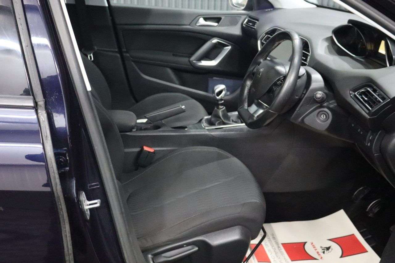 2016 PEUGEOT 308 2016 PEUGEOT 308