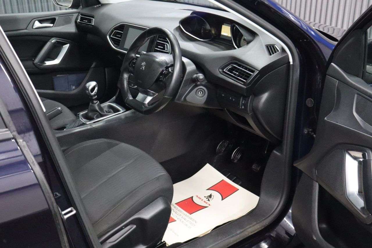 2016 PEUGEOT 308 2016 PEUGEOT 308