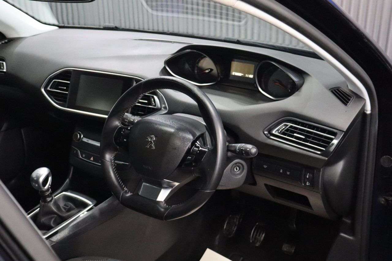 2016 PEUGEOT 308 2016 PEUGEOT 308