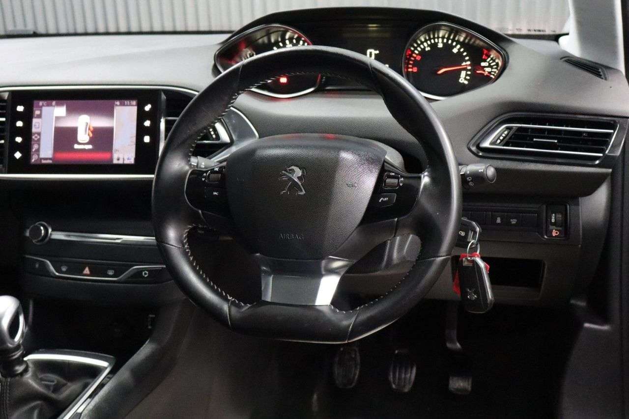 2016 PEUGEOT 308 2016 PEUGEOT 308