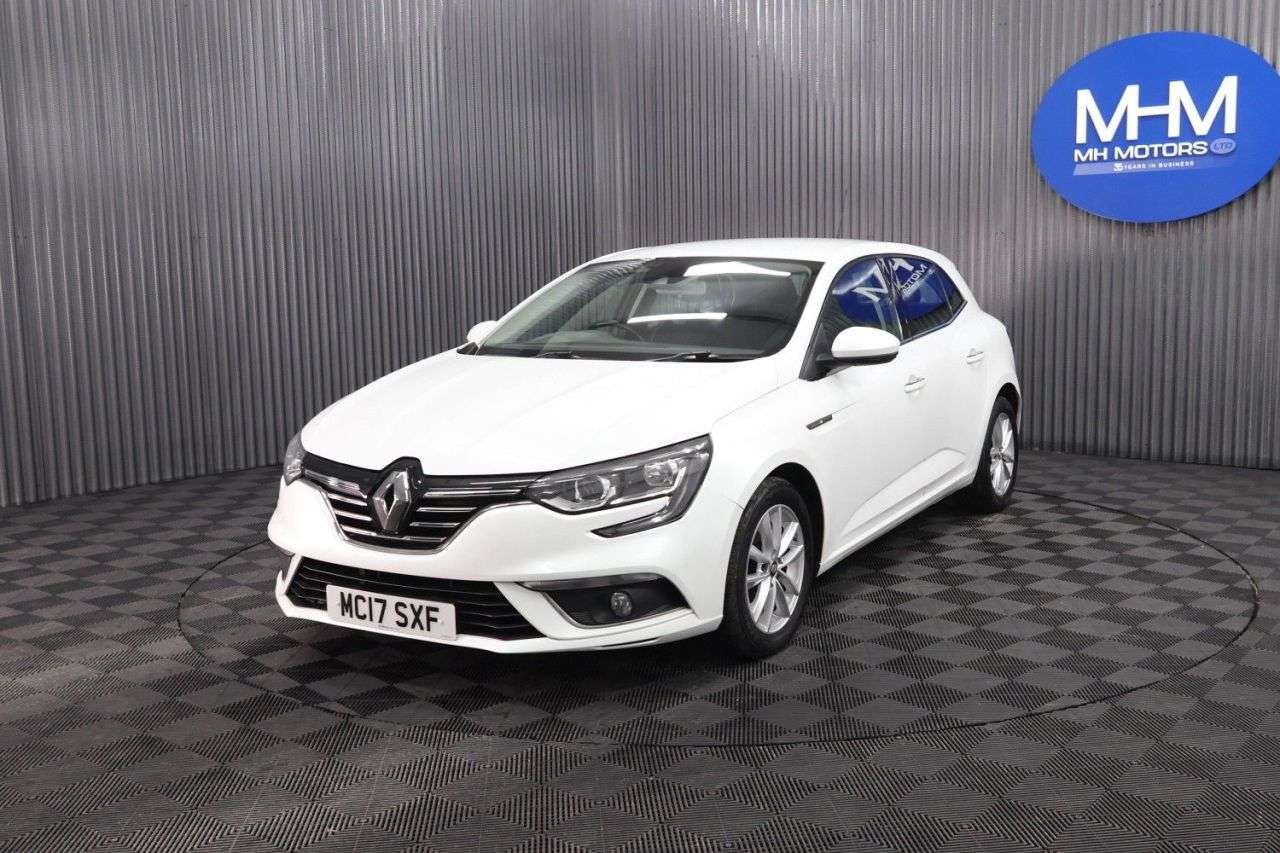 A 2017 RENAULT MEGANE 1.5 dCi Dynamique Nav Hatchback 5dr Diesel Manual Euro 6 (s/s) (110 ps) CRU A 2017 RENAULT MEGANE 1.5 dCi Dynamique Nav Hatchback 5dr Diesel Manual Euro 6 (s/s) (110 ps) CRU