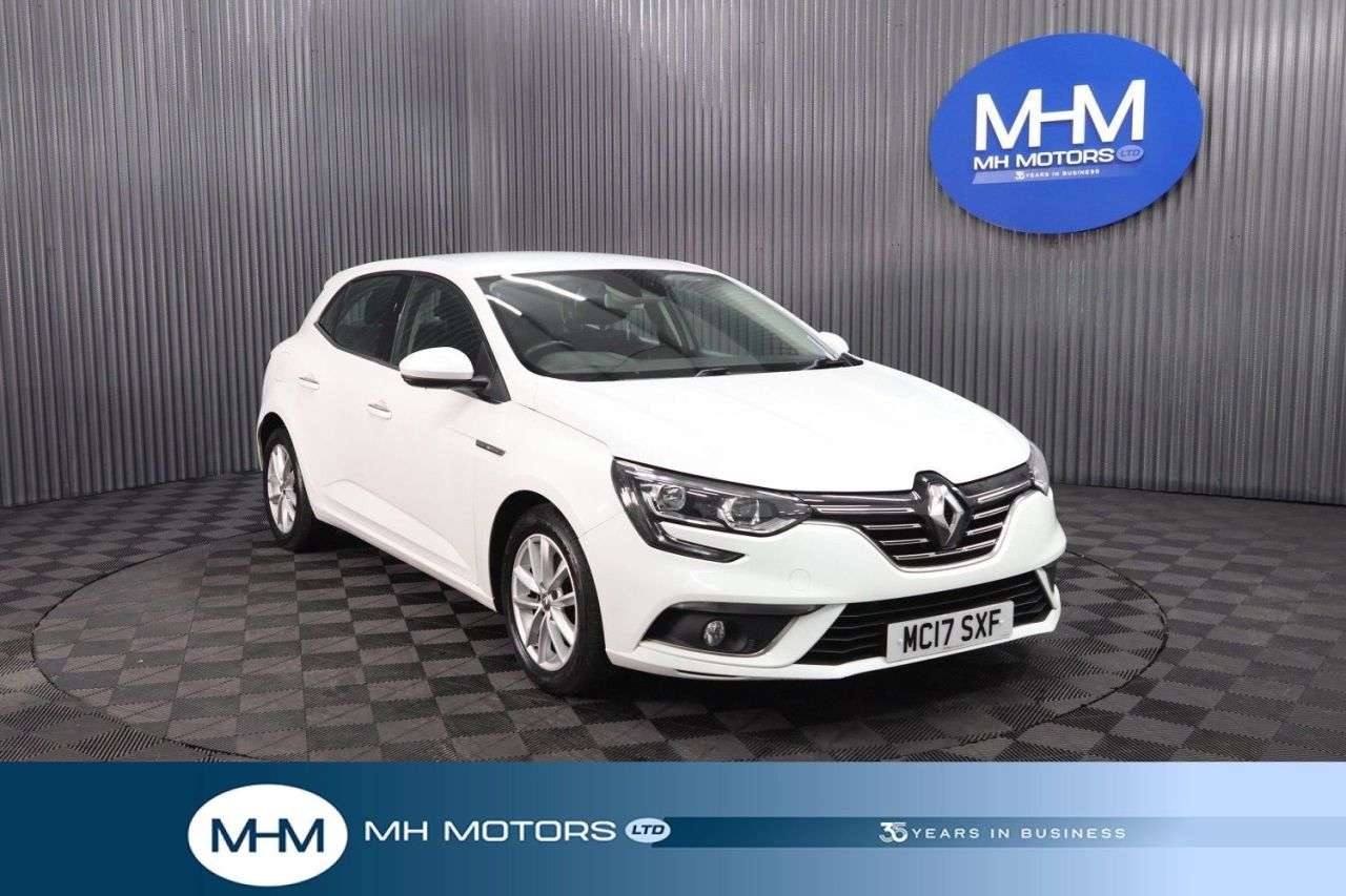 A 2017 RENAULT MEGANE 1.5 dCi Dynamique Nav Hatchback 5dr Diesel Manual Euro 6 (s/s) (110 ps) CRU A 2017 RENAULT MEGANE 1.5 dCi Dynamique Nav Hatchback 5dr Diesel Manual Euro 6 (s/s) (110 ps) CRU
