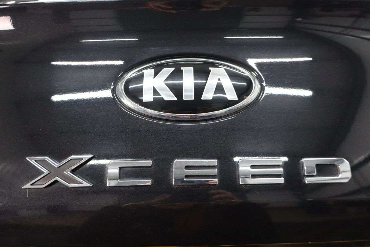 2021 KIA XCEED 2021 KIA XCEED