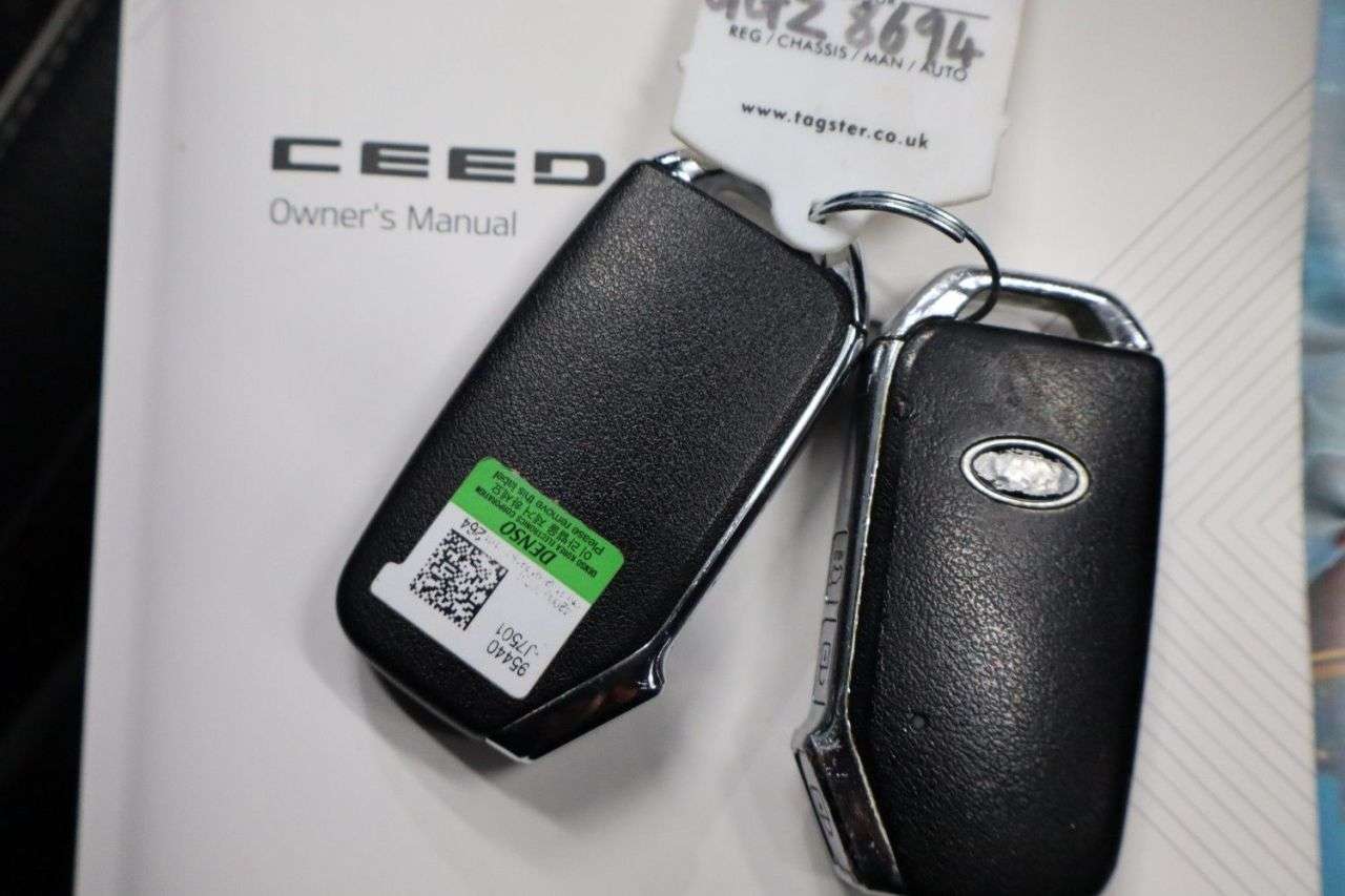 2021 KIA XCEED 2021 KIA XCEED