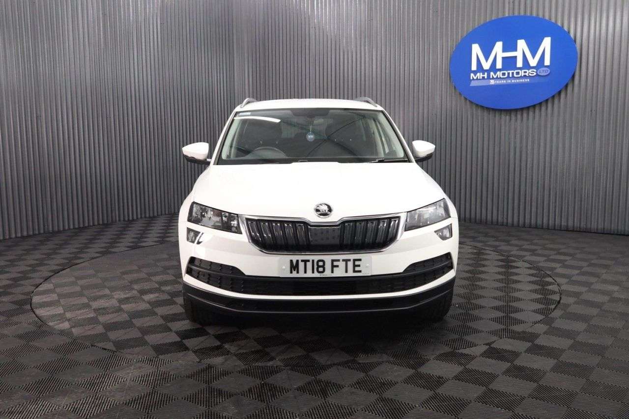 A 2018 SKODA KAROQ 1.0 TSI SE Technology SUV 5dr Petrol Manual Euro 6 (s/s) (115 ps) LONG MOT A 2018 SKODA KAROQ 1.0 TSI SE Technology SUV 5dr Petrol Manual Euro 6 (s/s) (115 ps) LONG MOT