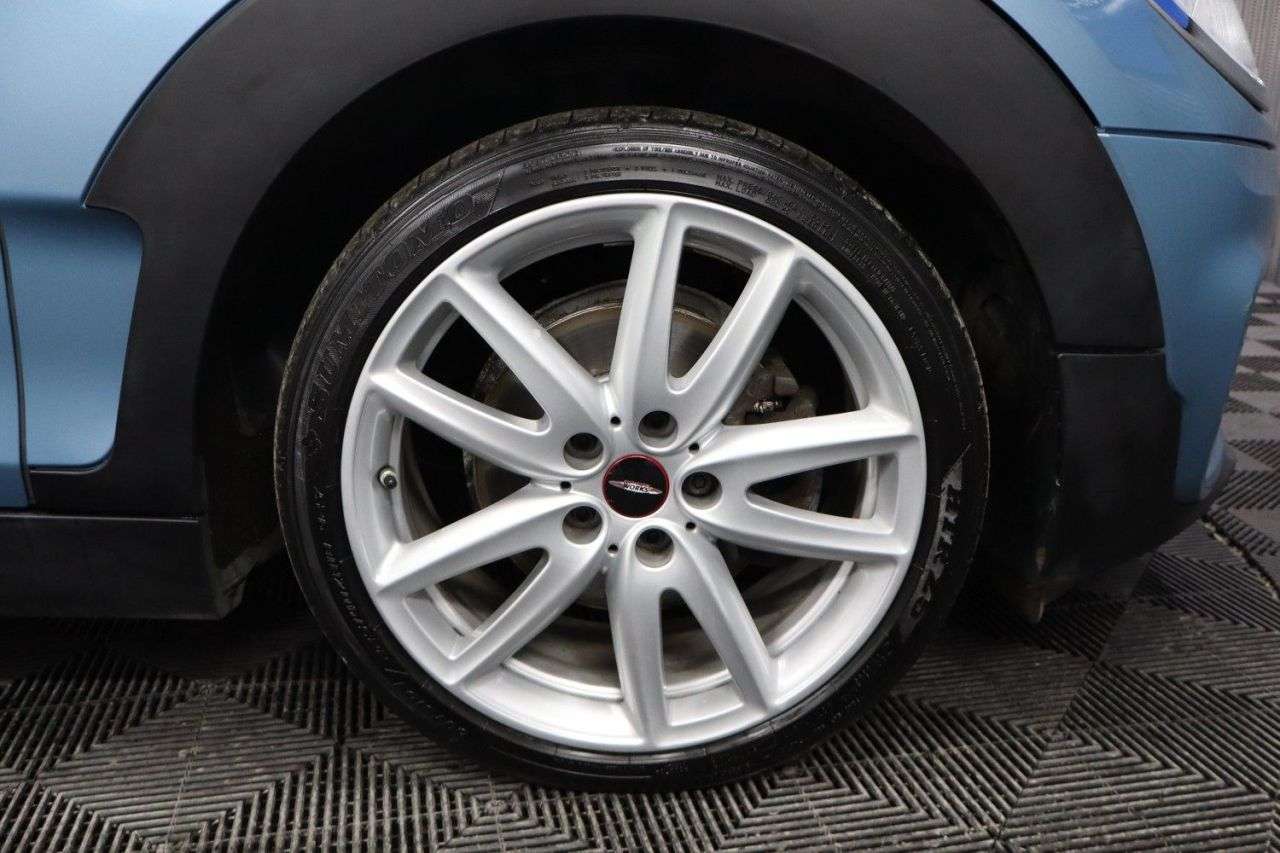 2016 MINI CLUBMAN 2016 MINI CLUBMAN