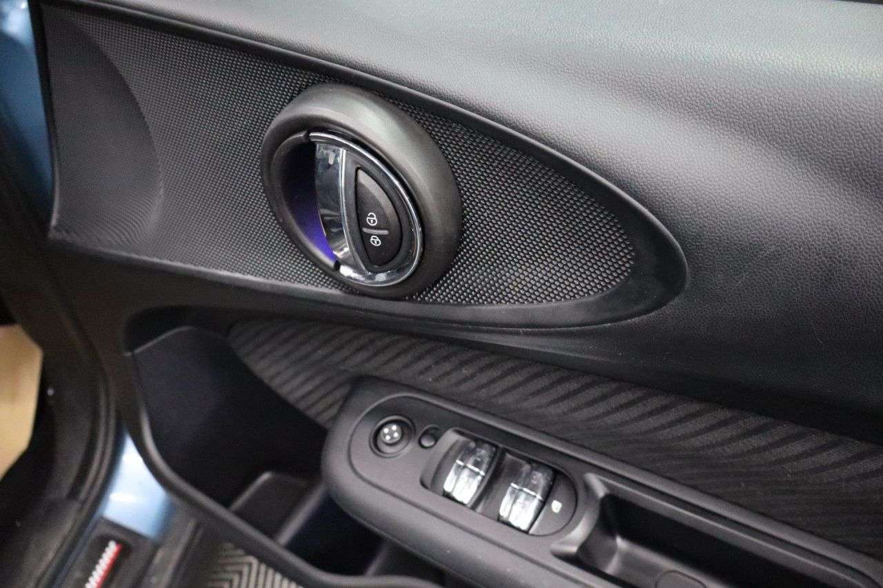 2016 MINI CLUBMAN 2016 MINI CLUBMAN