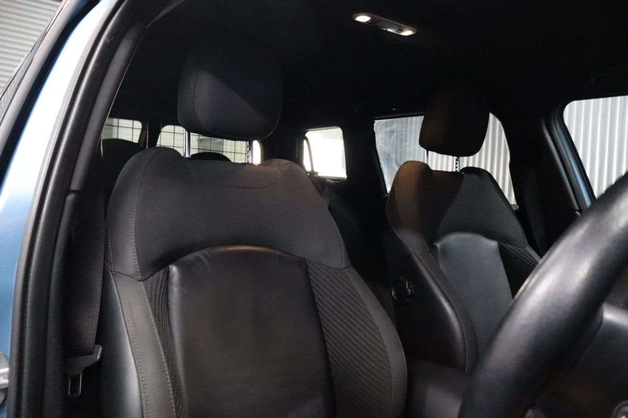 2016 MINI CLUBMAN 2016 MINI CLUBMAN