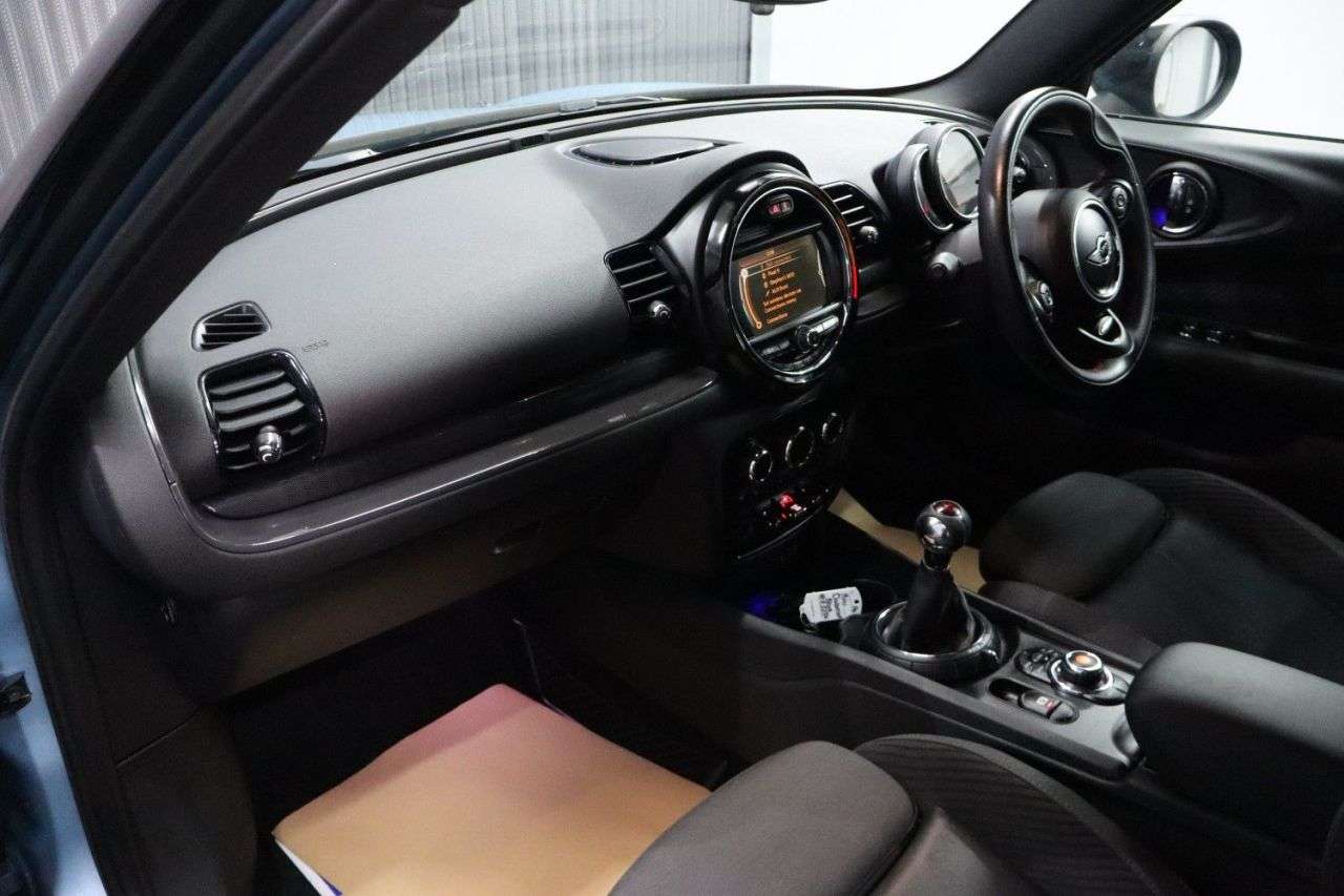 2016 MINI CLUBMAN 2016 MINI CLUBMAN