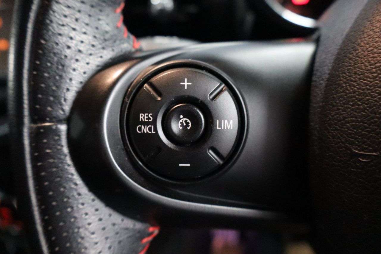 2016 MINI CLUBMAN 2016 MINI CLUBMAN