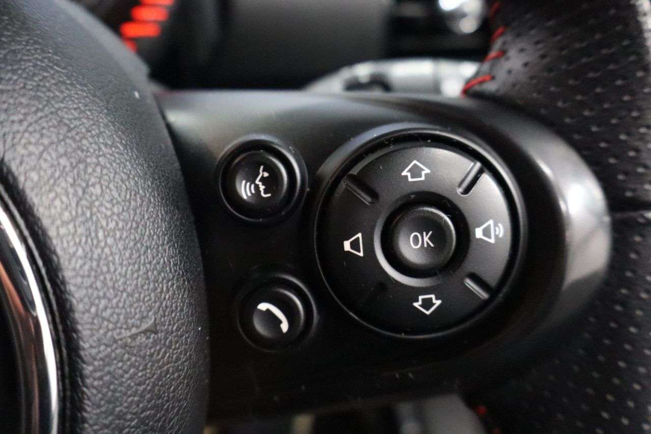 2016 MINI CLUBMAN 2016 MINI CLUBMAN