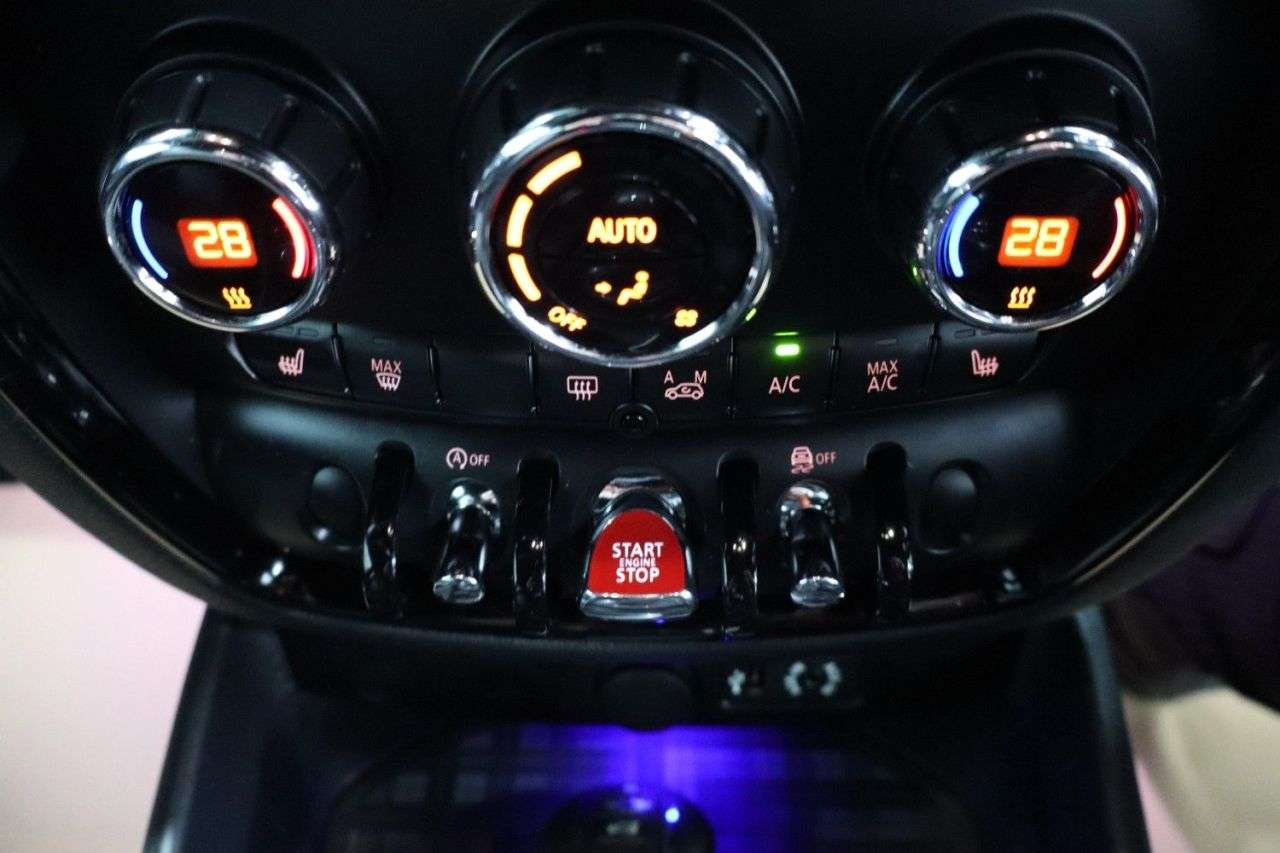 2016 MINI CLUBMAN 2016 MINI CLUBMAN