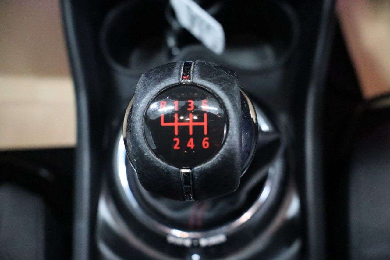 2016 MINI CLUBMAN 2016 MINI CLUBMAN