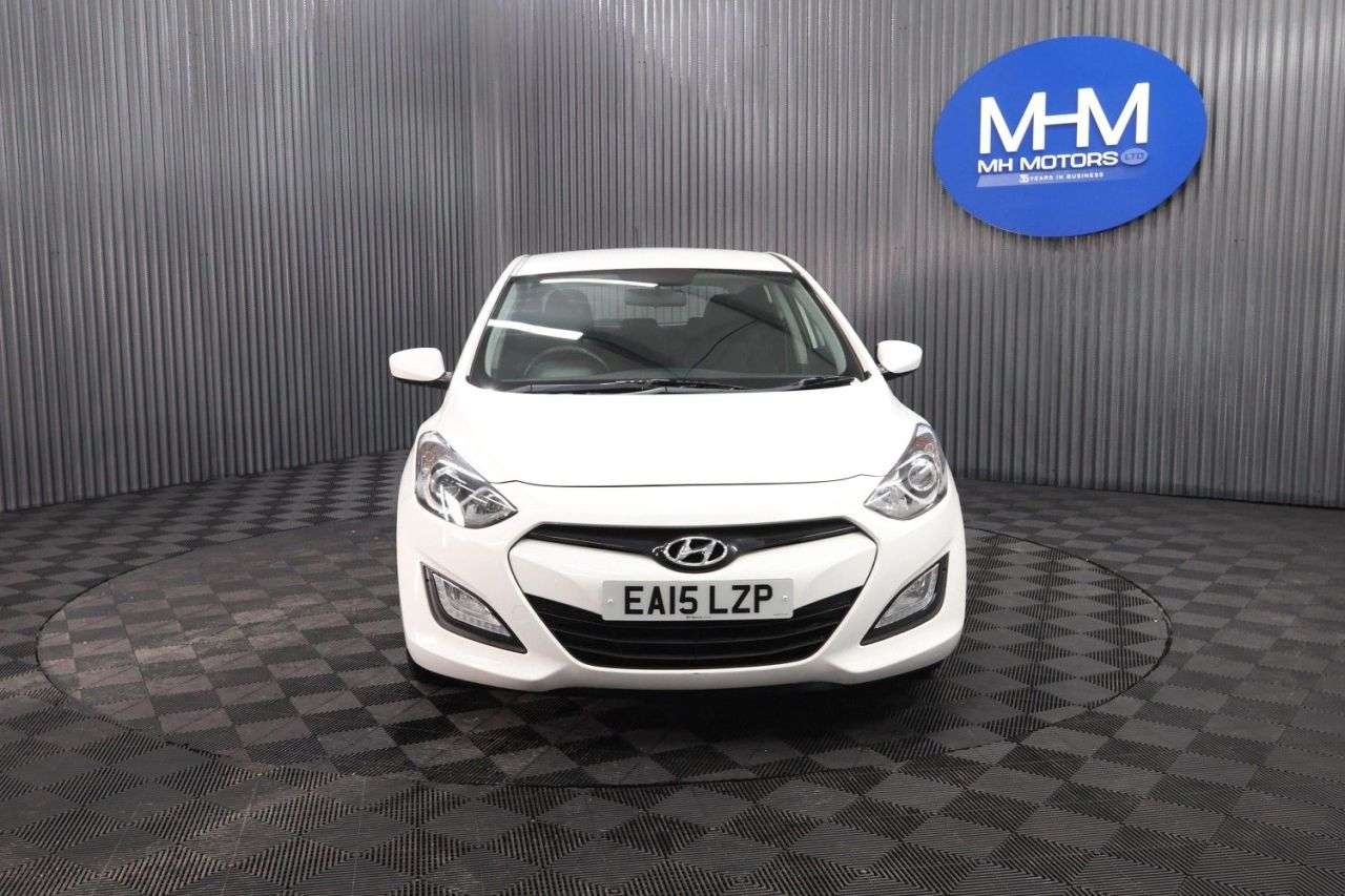 A 2015 HYUNDAI I30 1.4 Classic Hatchback 5dr Petrol Manual Euro 5 (100 ps) LONG MOT / LOW INSU A 2015 HYUNDAI I30 1.4 Classic Hatchback 5dr Petrol Manual Euro 5 (100 ps) LONG MOT / LOW INSU