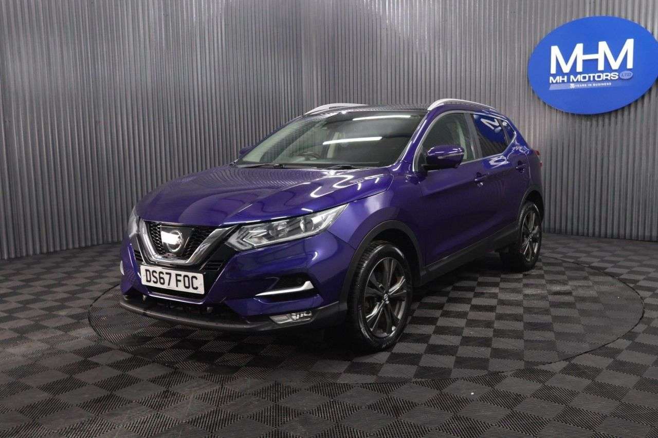 A 2017 NISSAN QASHQAI 1.5 dCi N-Connecta SUV 5dr Diesel Manual Euro 6 (s/s) (110 ps) LONG MOT / 3 A 2017 NISSAN QASHQAI 1.5 dCi N-Connecta SUV 5dr Diesel Manual Euro 6 (s/s) (110 ps) LONG MOT / 3