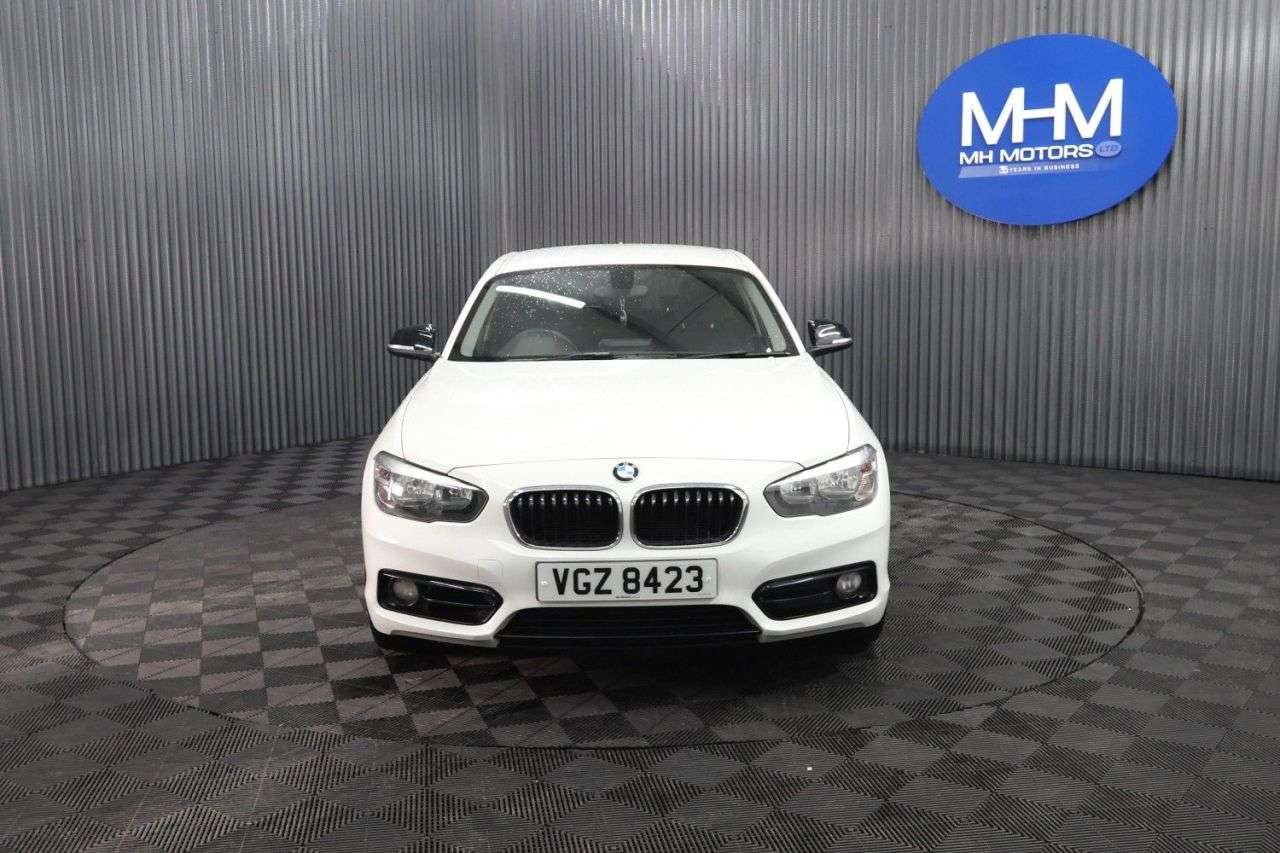 A 2018 BMW 1 SERIES 1.5 118i Sport Hatchback 5dr Petrol Manual Euro 6 (s/s) (136 ps) LONG MOT H A 2018 BMW 1 SERIES 1.5 118i Sport Hatchback 5dr Petrol Manual Euro 6 (s/s) (136 ps) LONG MOT H