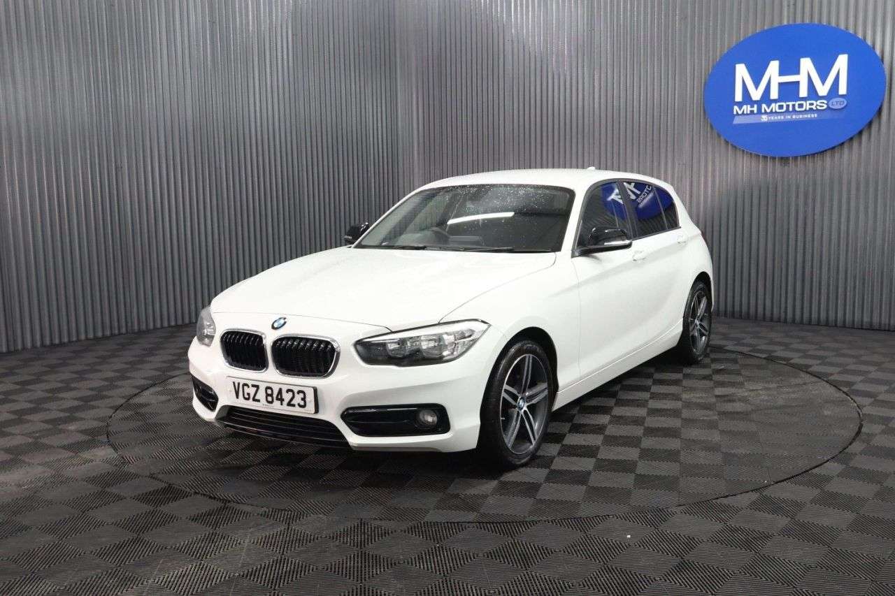 A 2018 BMW 1 SERIES 1.5 118i Sport Hatchback 5dr Petrol Manual Euro 6 (s/s) (136 ps) LONG MOT H A 2018 BMW 1 SERIES 1.5 118i Sport Hatchback 5dr Petrol Manual Euro 6 (s/s) (136 ps) LONG MOT H